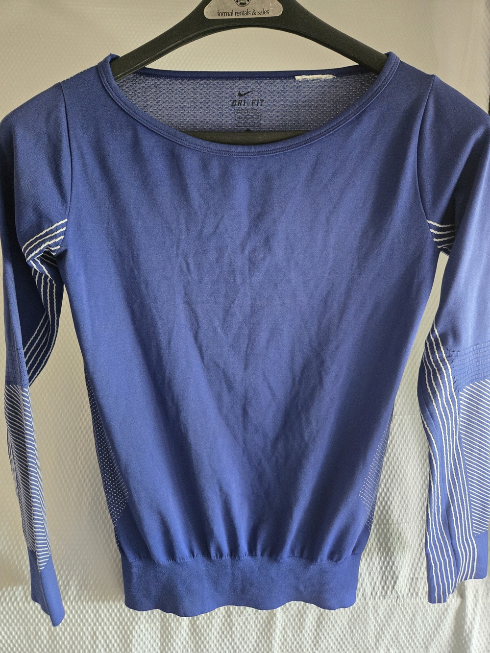 Nike Dri-FIT Women's Long Sleeve Performance Top in Navy